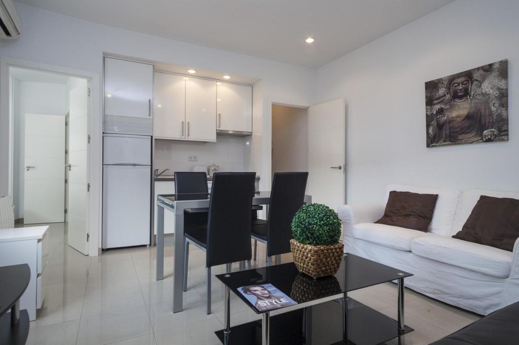 Gran Via Apartment Madrid Room photo