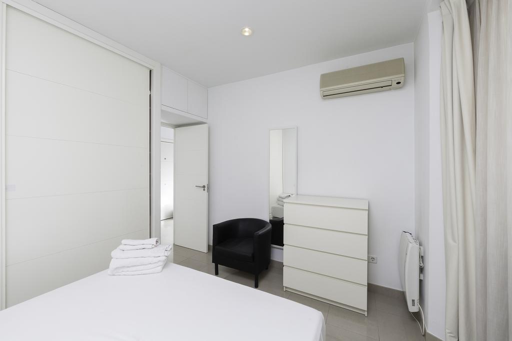 Gran Via Apartment Madrid Exterior photo