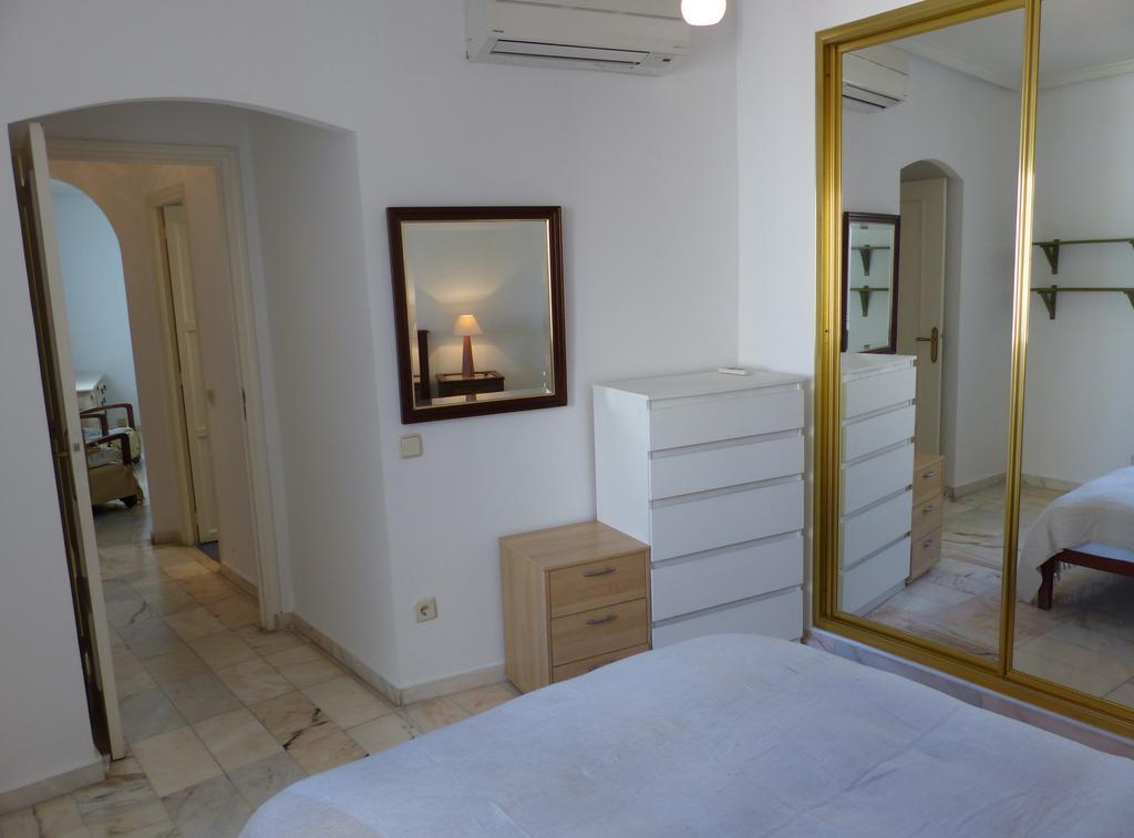 Gran Via Apartment Madrid Room photo