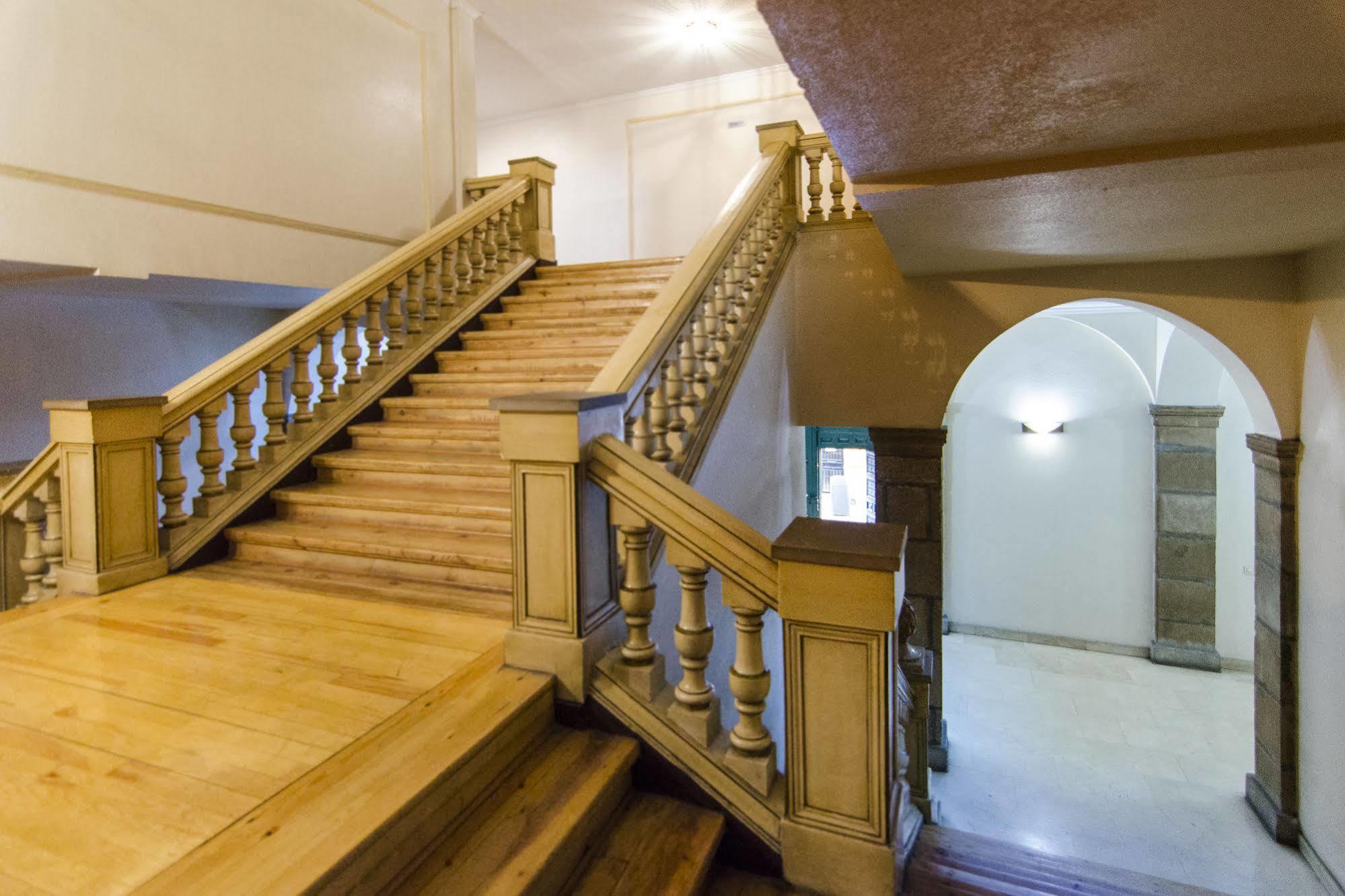 Gran Via Apartment Madrid Exterior photo